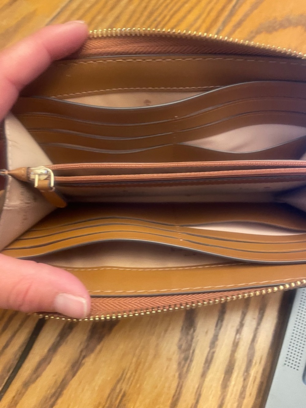 Kate Spade Wallet - Picture 4 of 5